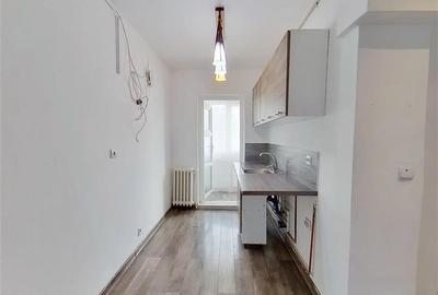Tur Virtual! Apartament cu trei camere, decomandat, Stefan cel Mare, Sacele, Bra - 2