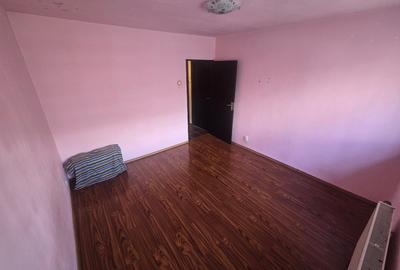 Apartament cu 2 camere decomandat în Giurgiului - 8