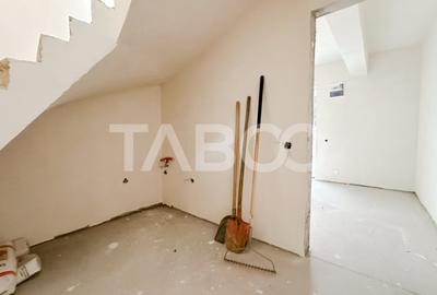 Vanzare duplex premium garaj pentru 2 masini chiar la intrare Tauti - 10