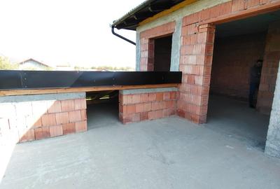 Casă individuală cu 4 camere cu Teren 492 Mp în Poplaca - 2