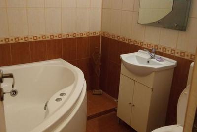 Apartament cu 2 camere decomandat în Gorjului