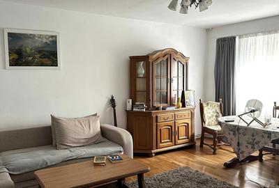 Apartament cu 3 camere decomandat în Central - 1
