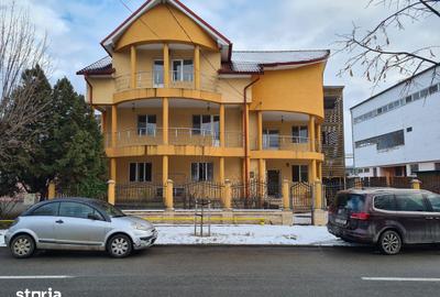 Apartament cu 4 camere în Central - 4