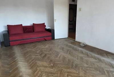 Apartament cu 3 camere decomandat în Berceni - 1