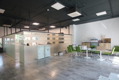 Spatiu cu destinatie Birouri,178,3 mp,2 grupuri sanitare,bucatarie - 7