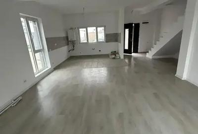 Casă cu 4 camere cu Teren 300 Mp în Tunari - 2