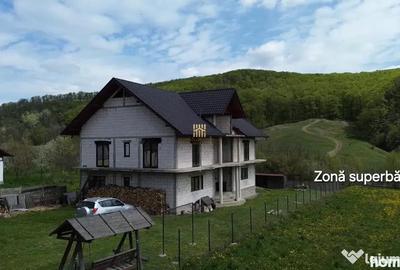 Casă cu 7 camere cu Teren 1300 Mp în Pătrăuți - 7