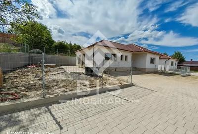 Casa parter 600 mp - Valea Jelnei