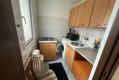 Etaj 3-Tatarasi Piata Chirila-2 Camere-bloc fara risc - 2