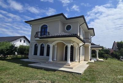 Casă cu 6 camere cu Teren 1042 Mp în Central - 4