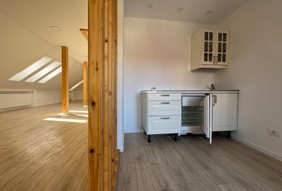 Duplex cu 10 camere cu Teren 180 Mp în Capitale - 25