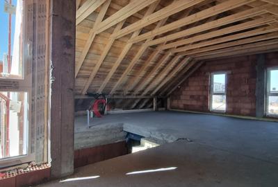 Casă individuală cu 4 camere cu Canalizare în Sud-Est - 21