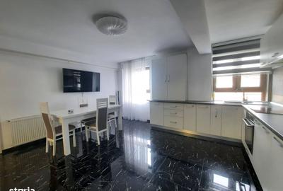 Apartament cu 3 camere decomandat în Cristian - 2