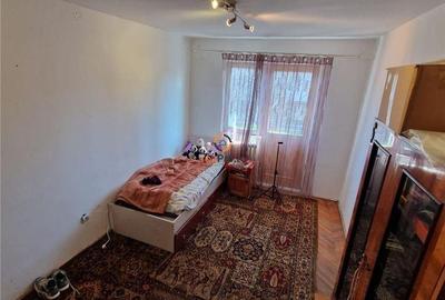 Apartament cu 3 camere semidecomandat în Circumvalațiunii - 10