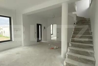 Casă cu 4 camere cu Teren 200 Mp în Central - 2