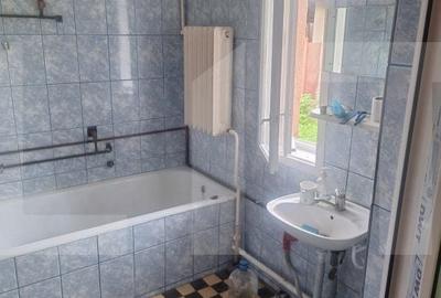 Casă cu 4 camere cu Teren 3745 Mp în Nădrag - 7