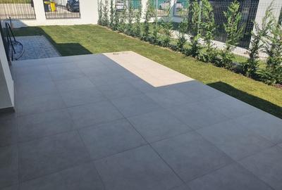 Monarch Soleil - finisaje de lux: parchet,usi, tamplarie lemn natural - 4