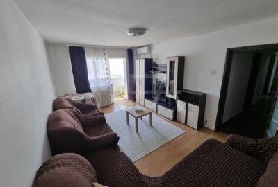 3 camere, decomandat, 8/10, zona Pacii-Aleea Barsanesti.
