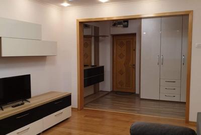 Apartament cu 2 camere semidecomandat în Faleza Nord - 1