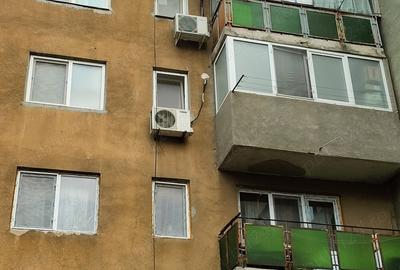Vand apartament 3 camere - 1