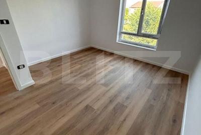 Casă cu 5 camere cu Teren 234 Mp în Dumbrăvița