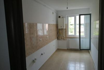 Apartament  3 camere de vânzare 10 minute de metrou ! - 9
