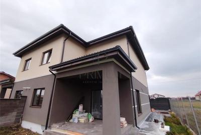 Duplex 5 camere - bucatarie separata - toate utilitatile - 2