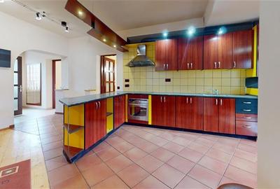 Edificiu interbelic,versatil:Sediu firma, Clinica,Investitie,Rezidenta,Centru Ci - 30