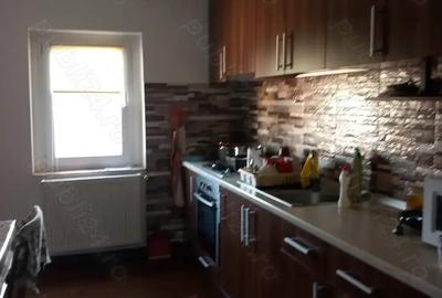 Vand apartament 3 camere, 2 bai ?i 2 bslcoane inchise cu termopan - 8