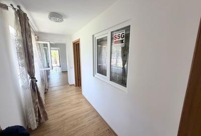 Casă individuală cu 4 camere cu Canalizare în Central - 9