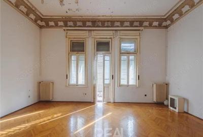 Casă cu 16 camere în Romană - 2