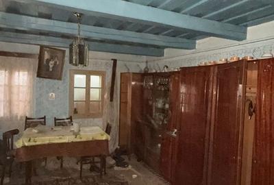 Casă cu 3 camere cu Teren 3500 Mp în Central - 12