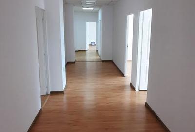 Spațiu comercial, de 20 mp, în Ultracentral - 2