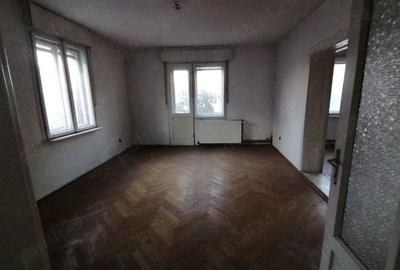 Casă cu 4 camere în Aurel Vlaicu - 7