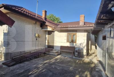 Casă cu 5 camere cu Teren 770 Mp în Central - 2