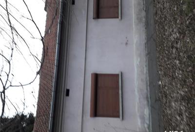 Teren de 2200 mp, în Fratelia - 1