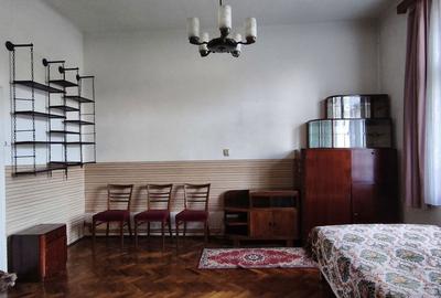 Spațiu comercial, de 92 mp, în Semicentral - 10