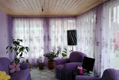 Casă cu 4 camere cu Teren 1200 Mp în Obreja - 6