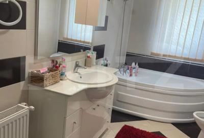 Casă cu 5 camere cu Teren 300 Mp în Central - 9