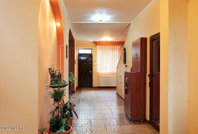 Ovidiu - Str. Nationala, Vila P+1E, teren 1094 mp, vedere la lac! - 45