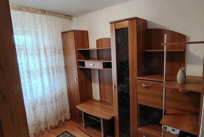 Garsonieră semidecomandată în Steaua - 2
