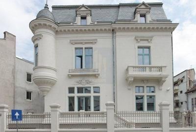 Vila istorica de vanzare in zona *Unirii* | 21 camere | curte, garaj - 57