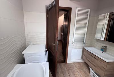 Apartament cu 3 camere nedecomandat în Central - 16