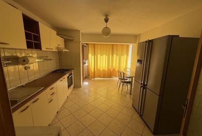 Apartament cu 2 camere decomandat în Buzaului - 3