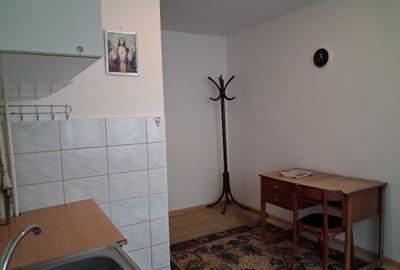 Garsonieră decomandată în Gară - 4