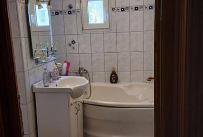 Apartament cu 3 camere decomandat în Buzaului - 10