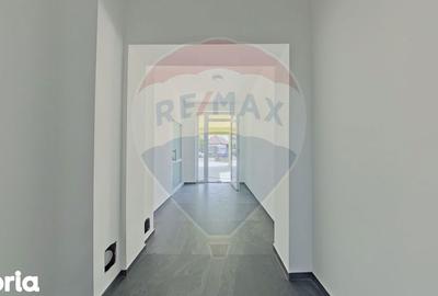 Casă cu 5 camere cu Teren 276 Mp în Dâmbul Rotund