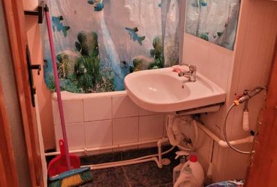 Garsonieră decomandată în Târgu Cărbunești