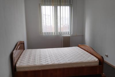 Apartament de 2 camere decomandat cu balcon – langa metrou Dristor 1 - 3