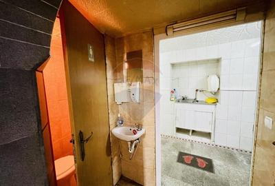 Spațiu comercial, de 42 mp, în Central - 5